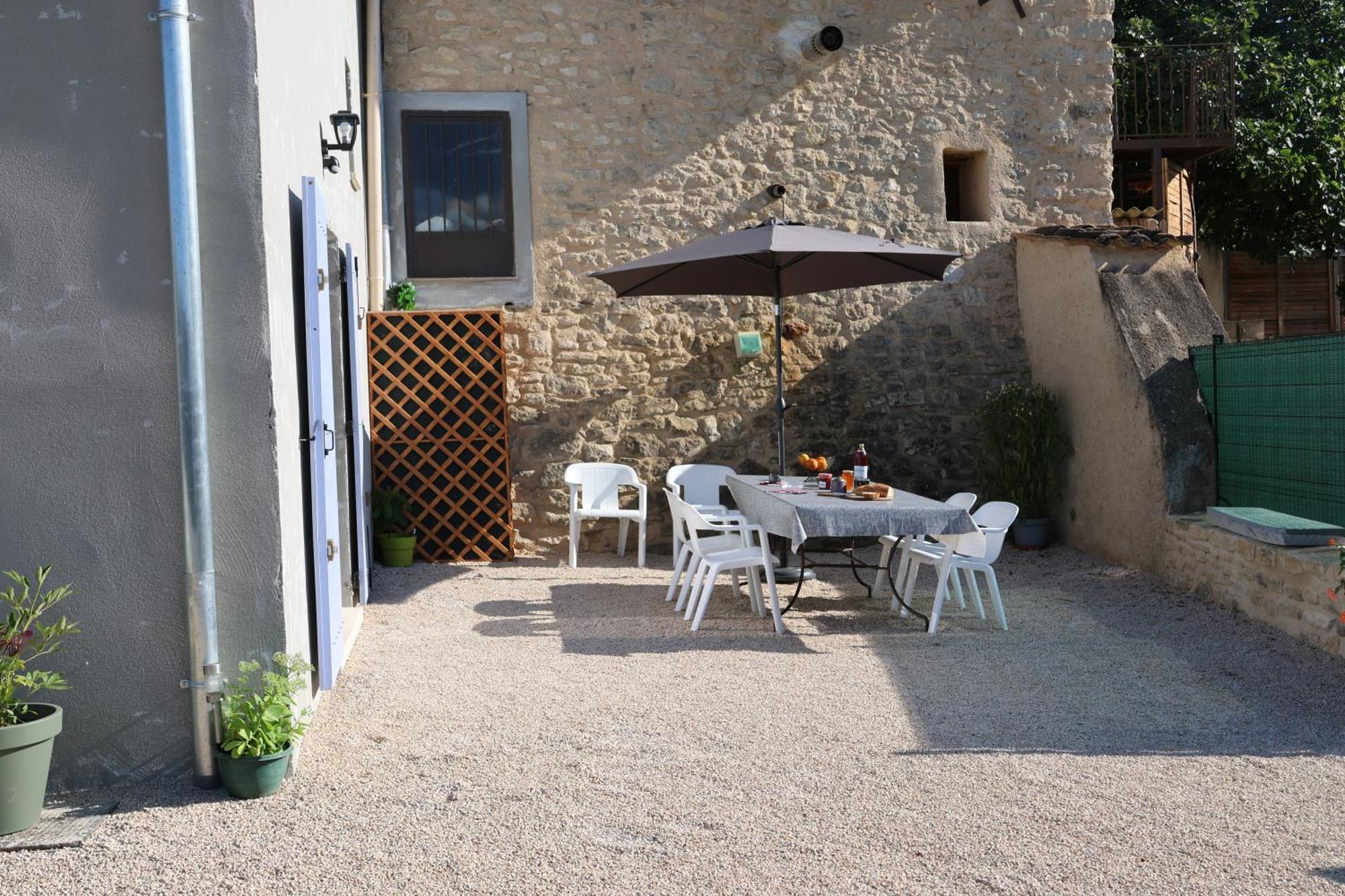 Les Vignes Du Luberon Saignon Exterior foto